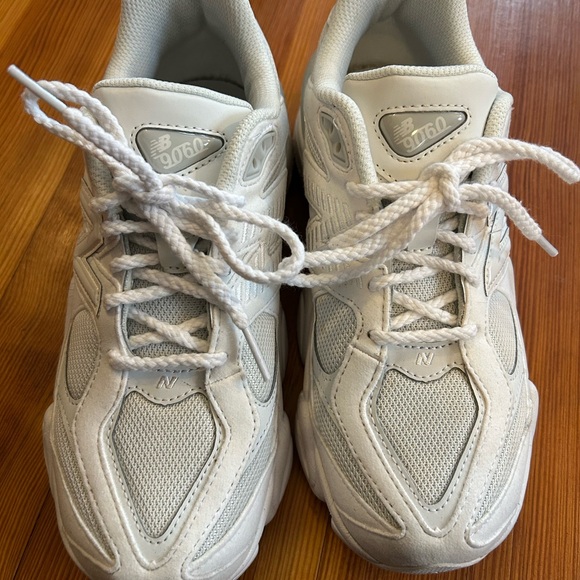 New Balance Women's Gray and White 9060 Sneakers - Picture 5 of 11